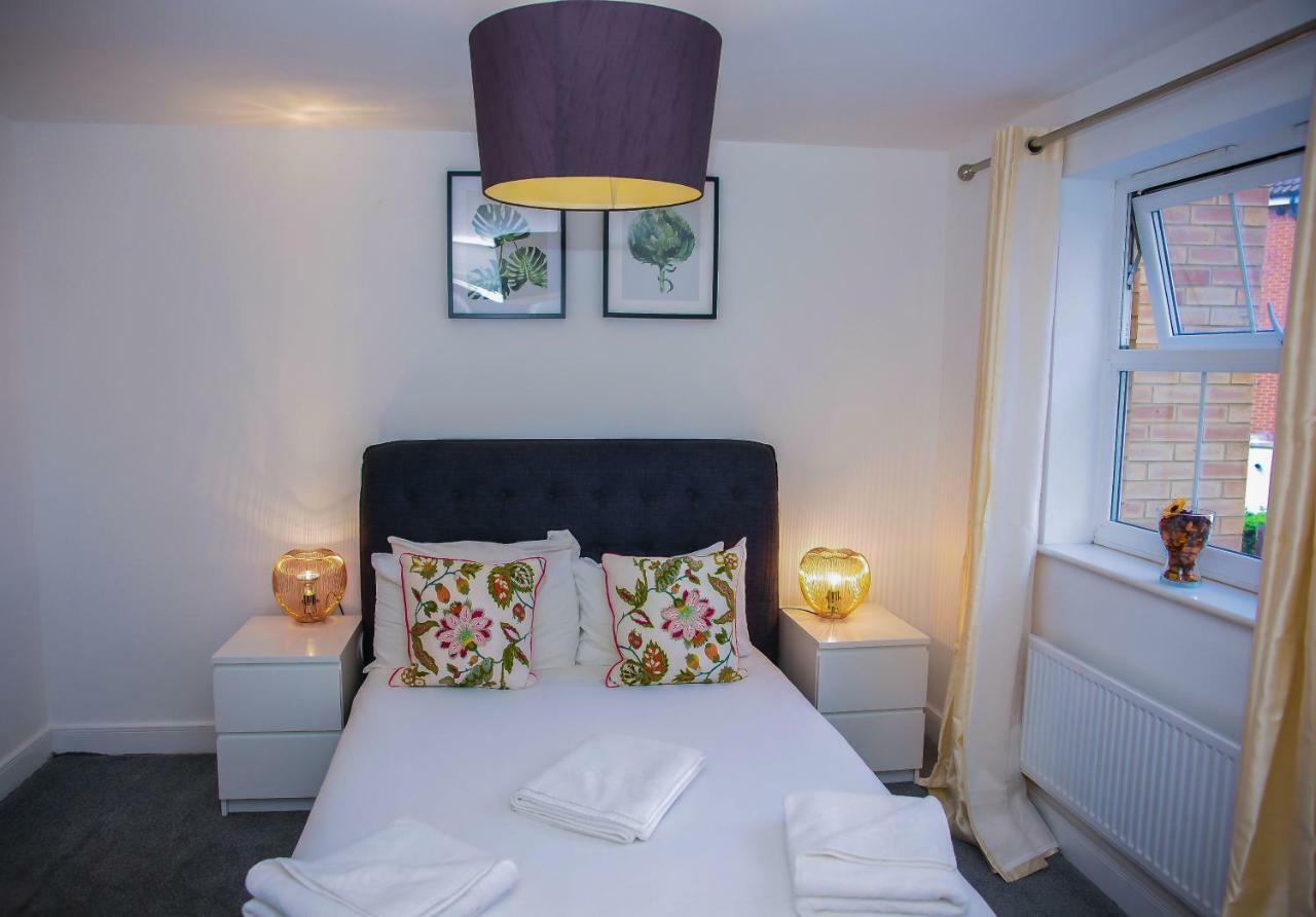 Superior 2 Bedroom Apartments London Bagian luar foto