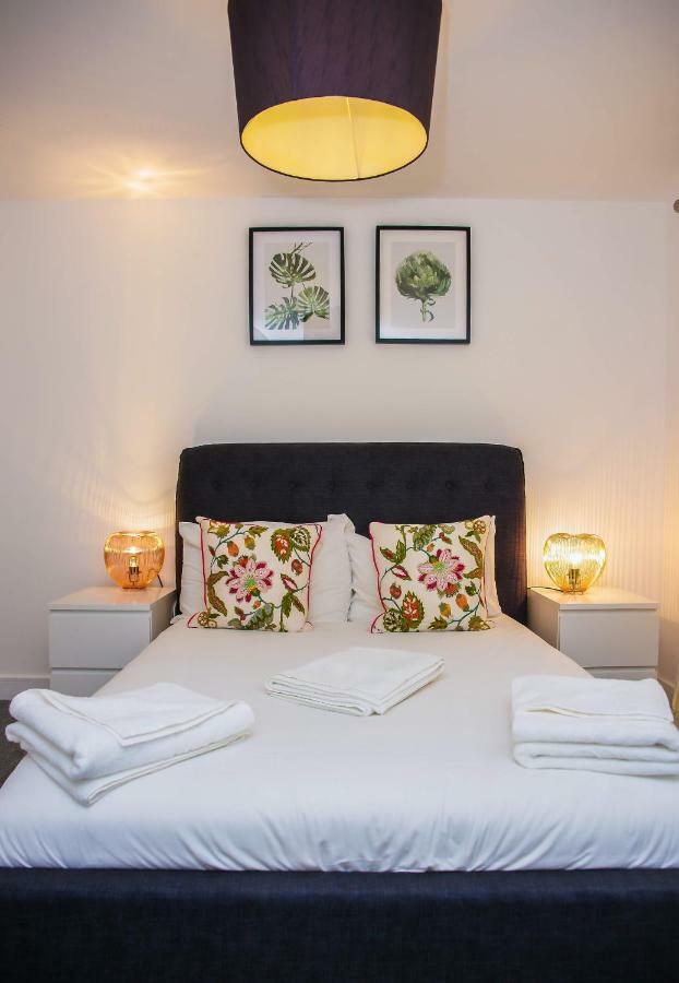 Superior 2 Bedroom Apartments London Bagian luar foto