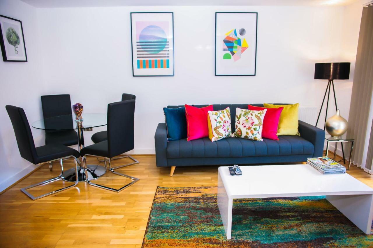 Superior 2 Bedroom Apartments London Bagian luar foto