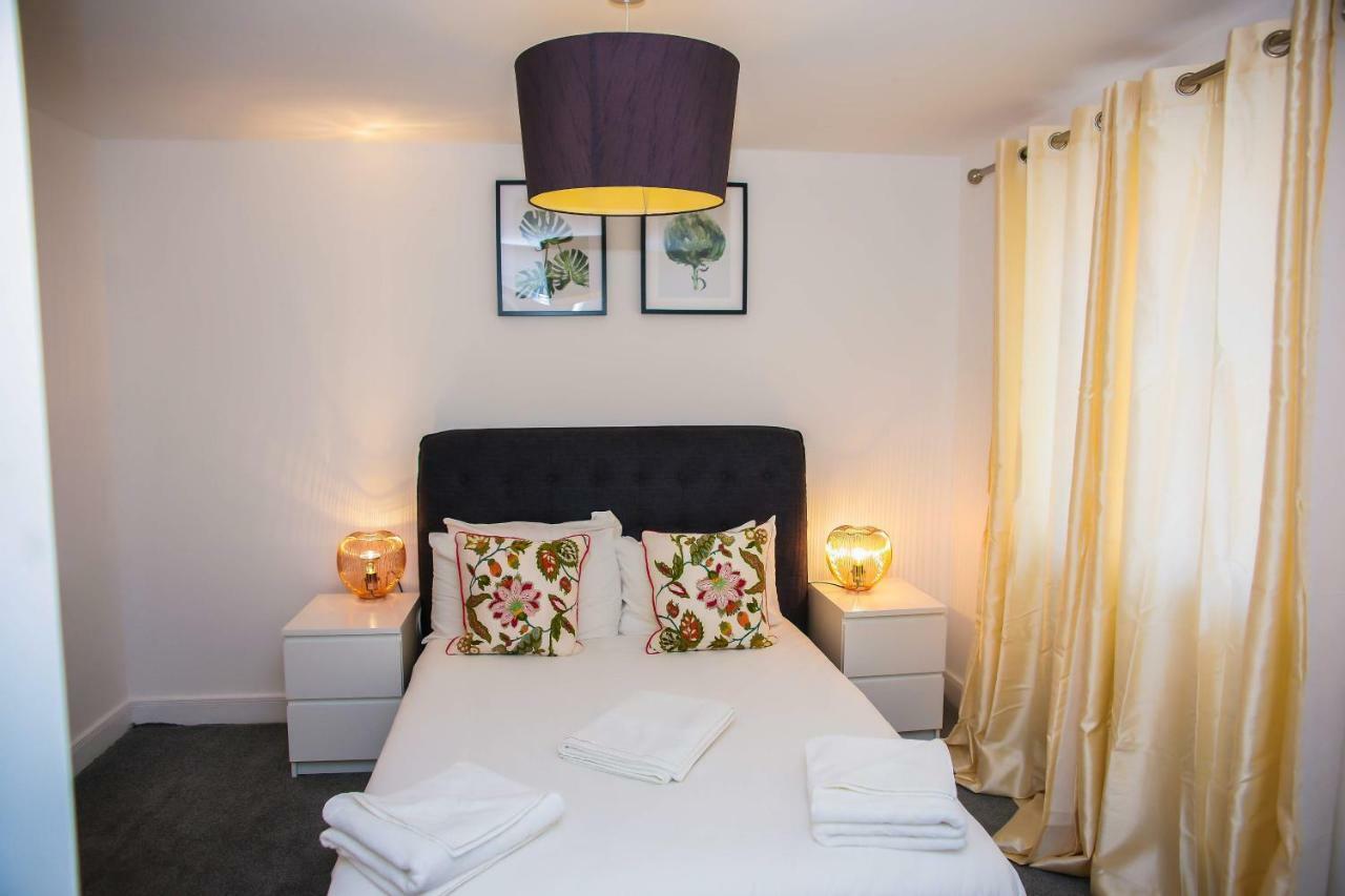 Superior 2 Bedroom Apartments London Bagian luar foto